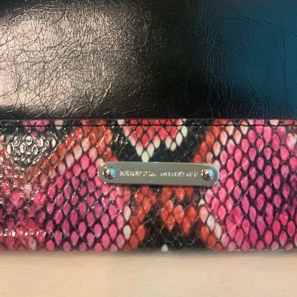 Rebecca Minkoff Pink & Black Snake Embossed Leather Leo Clutch w/ Dust Bag! - Picture 7 of 9
